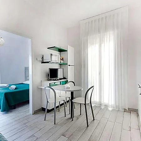 Amalfi 3*