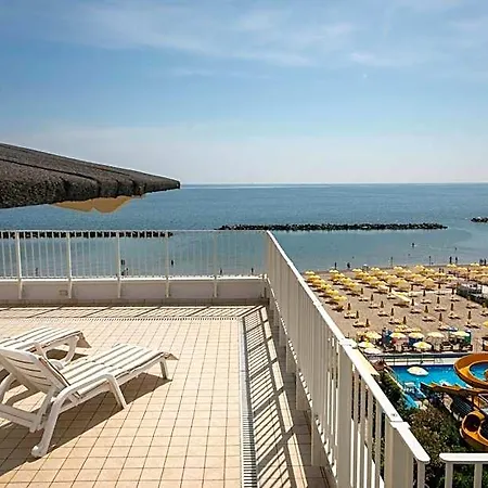 Amalfi Hotel