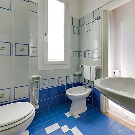 Amalfi Hotel 3*